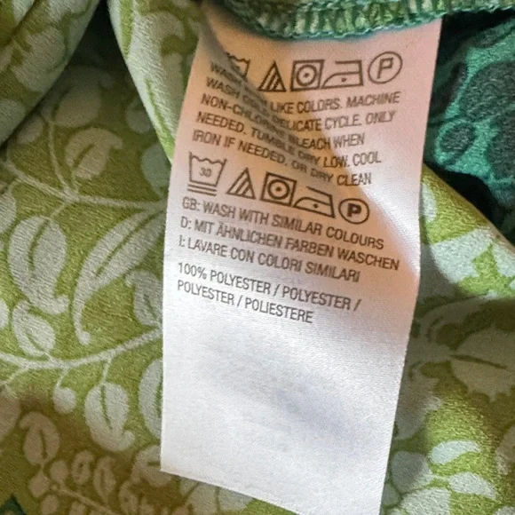 Beautiful by Lawrence Zarian Green Paradise Damask V-Neck Blouse – Size 1X - Picture 6 of 8